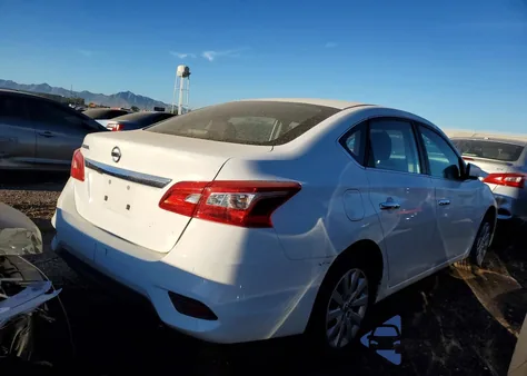 2018 Nissan Sentra S z USA, uszkodzony, nr VIN 3N1AB7AP7JY222810